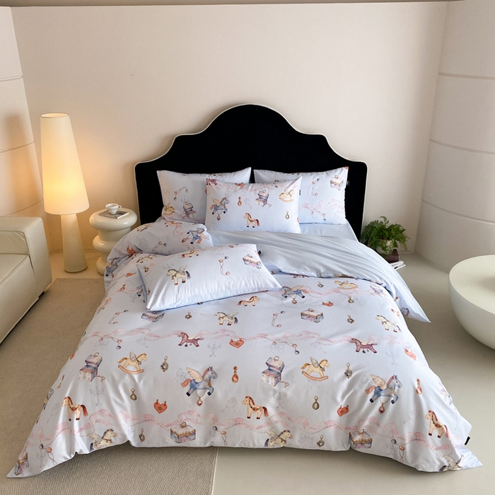 91家纺网 家纺一手货源 找家纺 卡姿家纺 2026春夏全棉60支长绒棉数码印花四件套—有钱花 有钱花-蓝