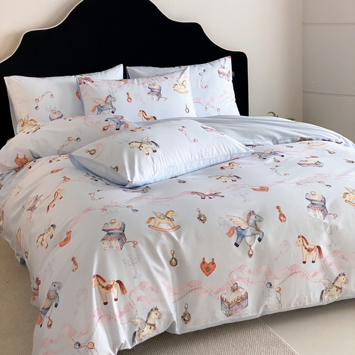 91家纺网 家纺一手货源 找家纺 卡姿家纺 2026春夏全棉60支长绒棉数码印花四件套—有钱花 有钱花-蓝