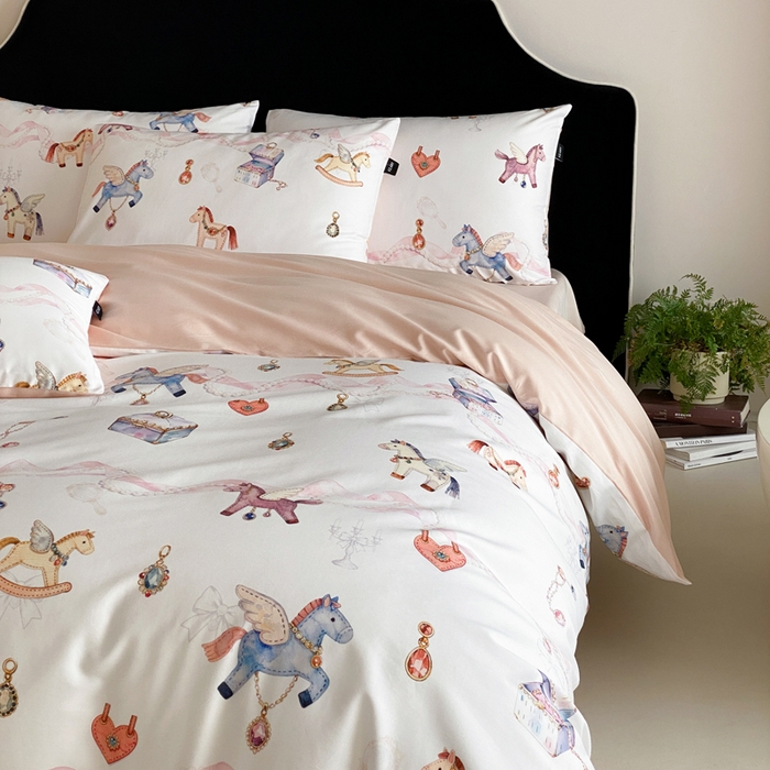 91家纺网 家纺一手货源 找家纺 卡姿家纺 2026春夏全棉60支长绒棉数码印花四件套—有钱花 有钱花-奶白