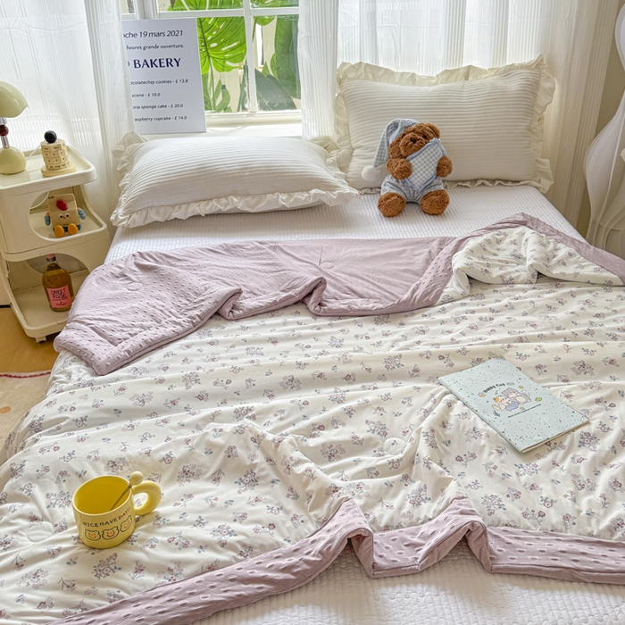 91家纺网 家纺一手货源 找家纺 花满路 2026新款氨凉感丝夏被 花间集