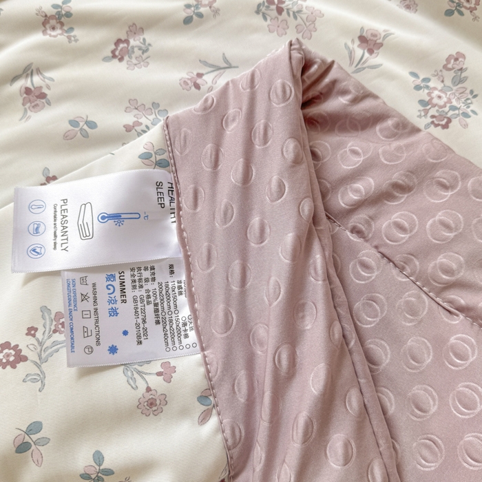 91家纺网 家纺一手货源 找家纺 花满路 2026新款氨凉感丝夏被 花间集