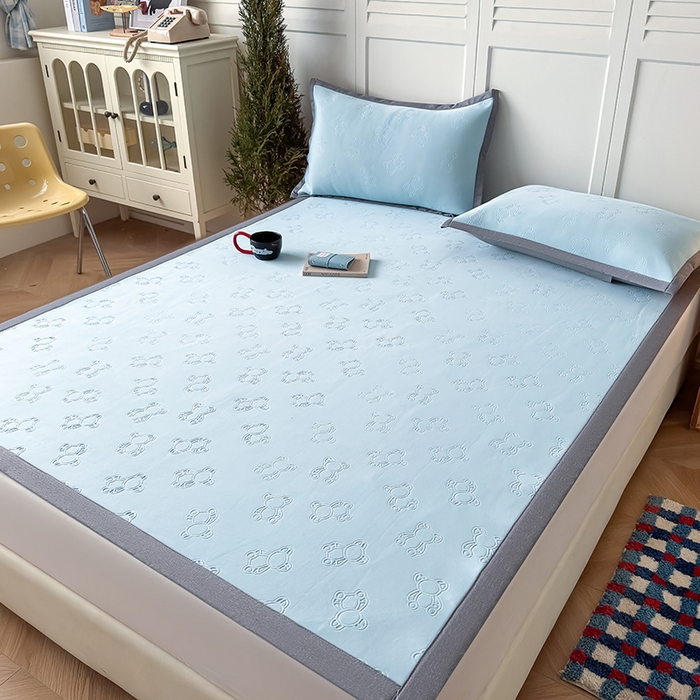 91家纺网 家纺一手货源 找家纺 人人爱家纺 2026新款凉感高密云顶冰丝软席-泰迪熊 泰迪熊-天蓝