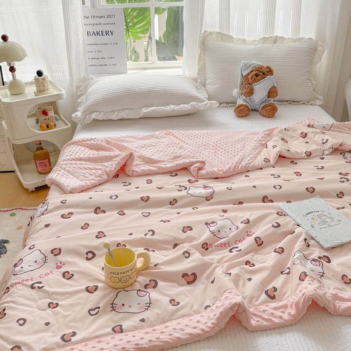 91家纺网 家纺一手货源 找家纺 花满路 2026新款氨凉感丝夏被 可可猫