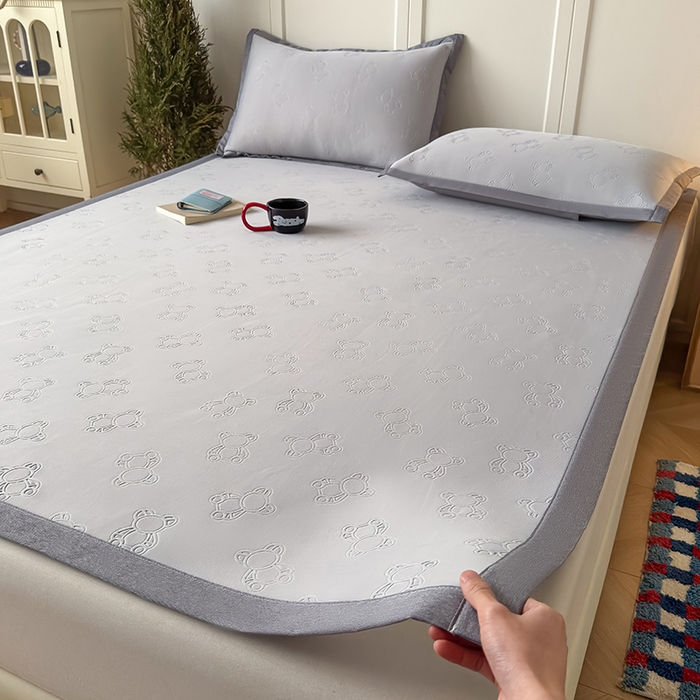 91家纺网 家纺一手货源 找家纺 人人爱家纺 2026新款凉感高密云顶冰丝软席-泰迪熊 泰迪熊-灰