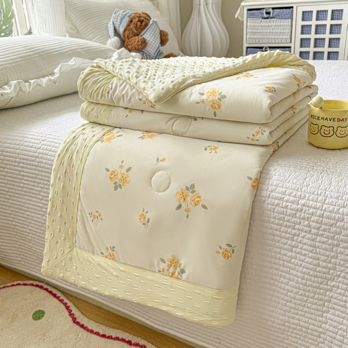 91家纺网 家纺一手货源 找家纺 花满路 2026新款氨凉感丝夏被 沐光