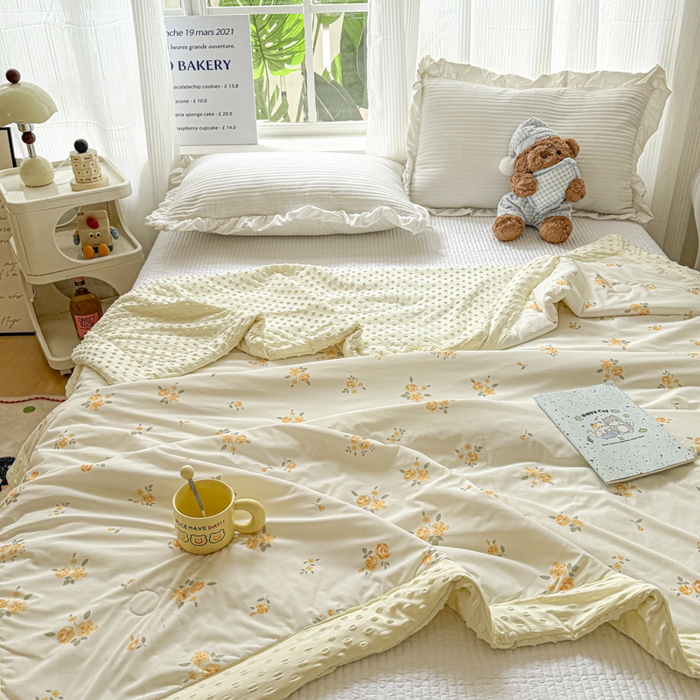 91家纺网 家纺一手货源 找家纺 花满路 2026新款氨凉感丝夏被 沐光