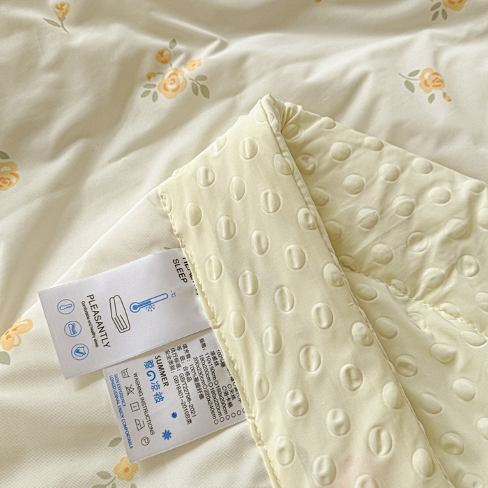 91家纺网 家纺一手货源 找家纺 花满路 2026新款氨凉感丝夏被 沐光