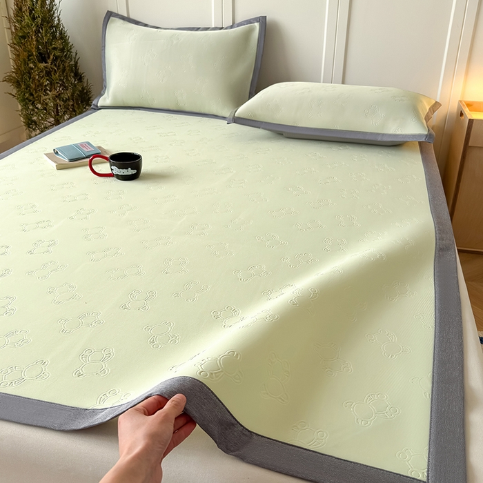 91家纺网 家纺一手货源 找家纺 人人爱家纺 2026新款凉感高密云顶冰丝软席-泰迪熊 泰迪熊-抹茶绿