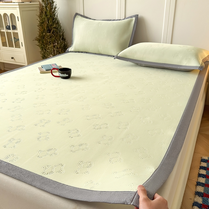 91家纺网 家纺一手货源 找家纺 人人爱家纺 2026新款凉感高密云顶冰丝软席-泰迪熊 泰迪熊-抹茶绿