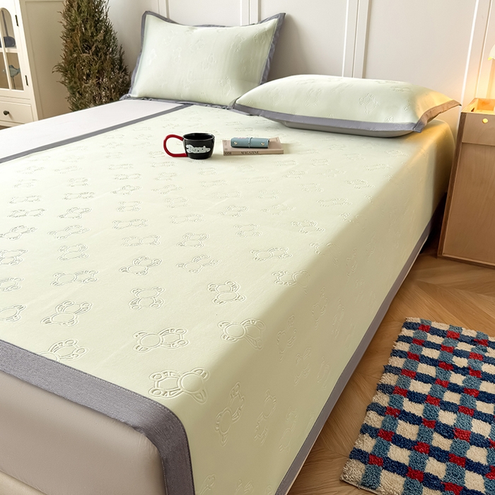 91家纺网 家纺一手货源 找家纺 人人爱家纺 2026新款凉感高密云顶冰丝软席-泰迪熊 泰迪熊-抹茶绿