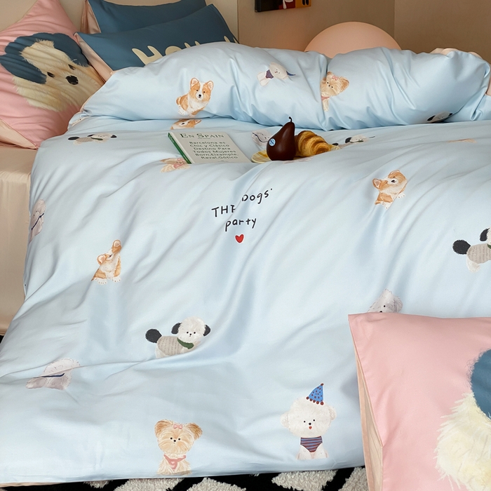 91家纺网 家纺一手货源 找家纺 卡姿家纺 2026春夏全棉60支长绒棉卡通大版印花四件套 萌宠乐园