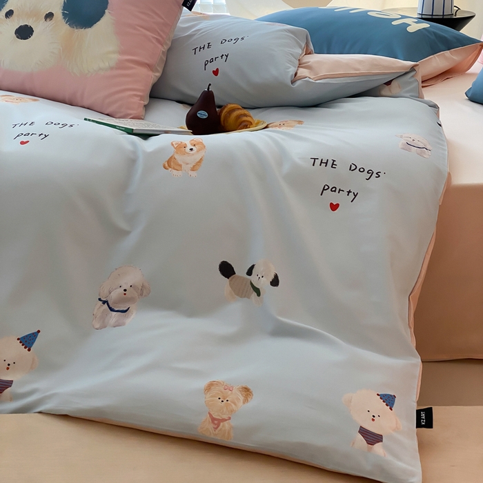 91家纺网 家纺一手货源 找家纺 卡姿家纺 2026春夏全棉60支长绒棉卡通大版印花四件套 萌宠乐园