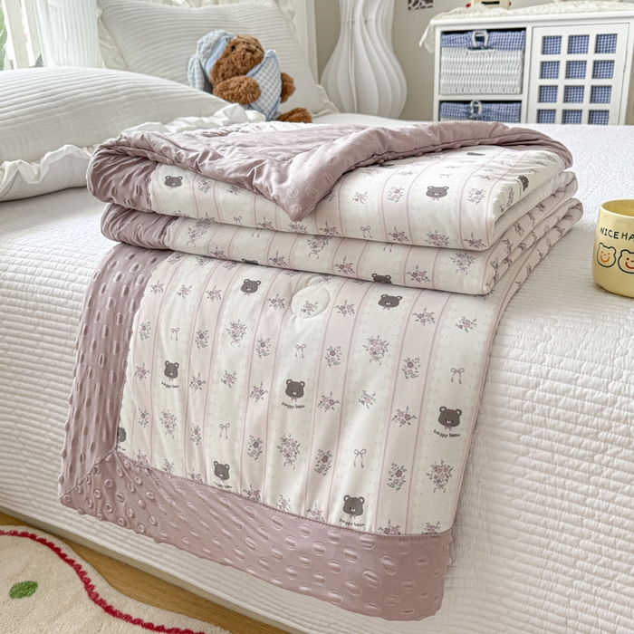 91家纺网 家纺一手货源 找家纺 花满路 2026新款氨凉感丝夏被 田园熊