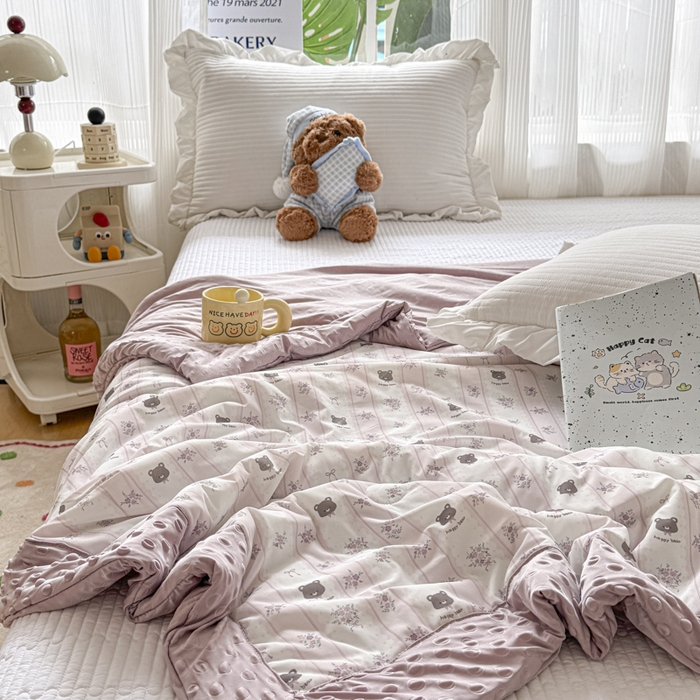 91家纺网 家纺一手货源 找家纺 花满路 2026新款氨凉感丝夏被 田园熊