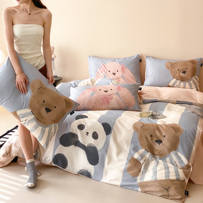 91家纺网 家纺一手货源 找家纺 卡姿家纺 2026春夏全棉60支长绒棉卡通大版印花四件套 童画记忆