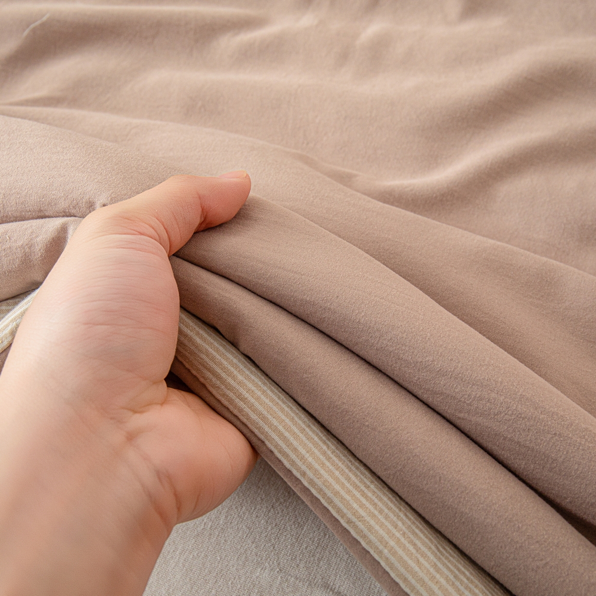 91家纺网 家纺一手货源 找家纺 金灵居 2026春夏新款水洗棉棉花印花新疆棉夏被夏凉被空调被 新疆棉-卡其