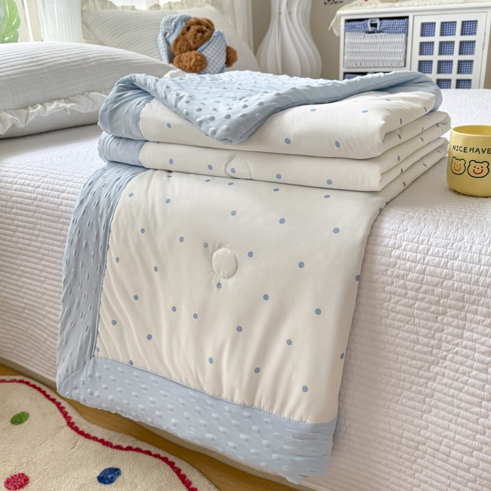 91家纺网 家纺一手货源 找家纺 花满路 2026新款氨凉感丝夏被 小波点