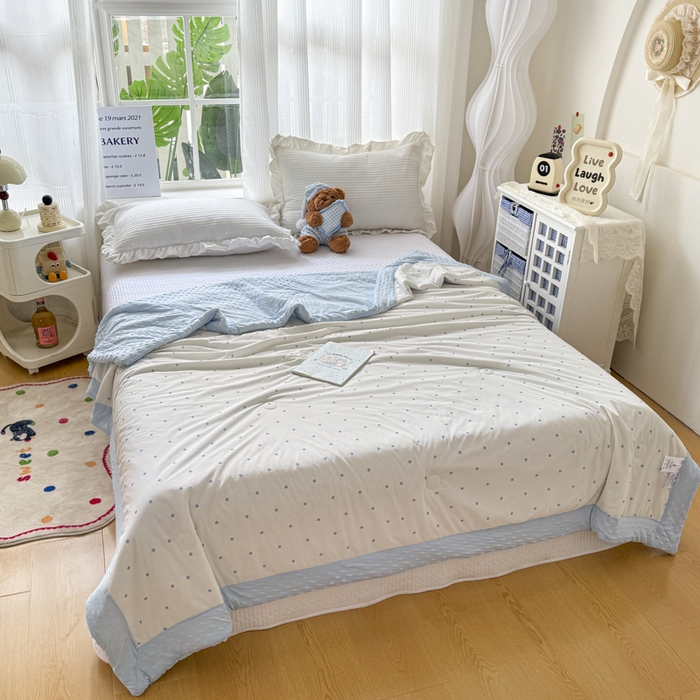 91家纺网 家纺一手货源 找家纺 花满路 2026新款氨凉感丝夏被 小波点