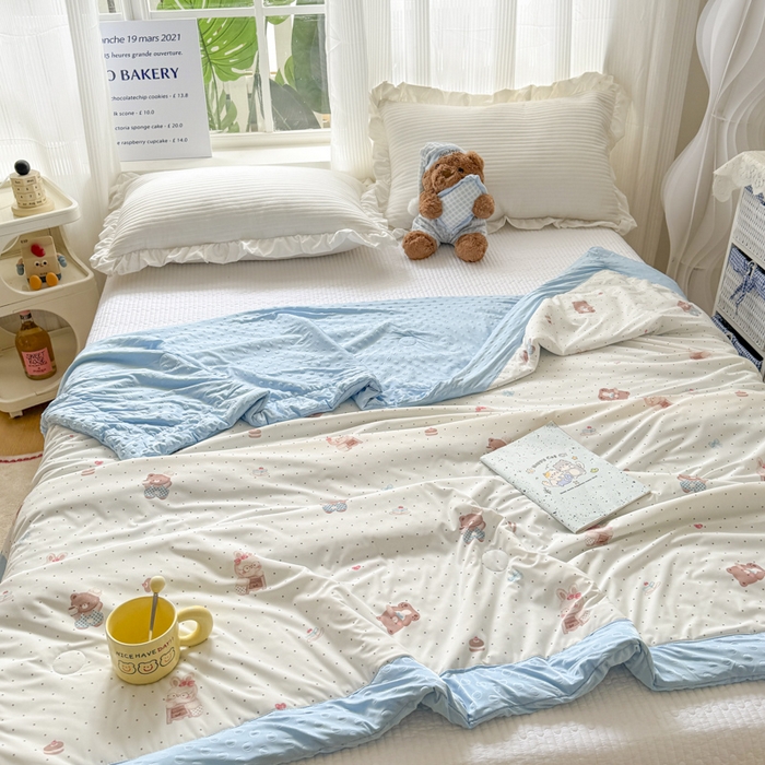 91家纺网 家纺一手货源 找家纺 花满路 2026新款氨凉感丝夏被 小熊仔