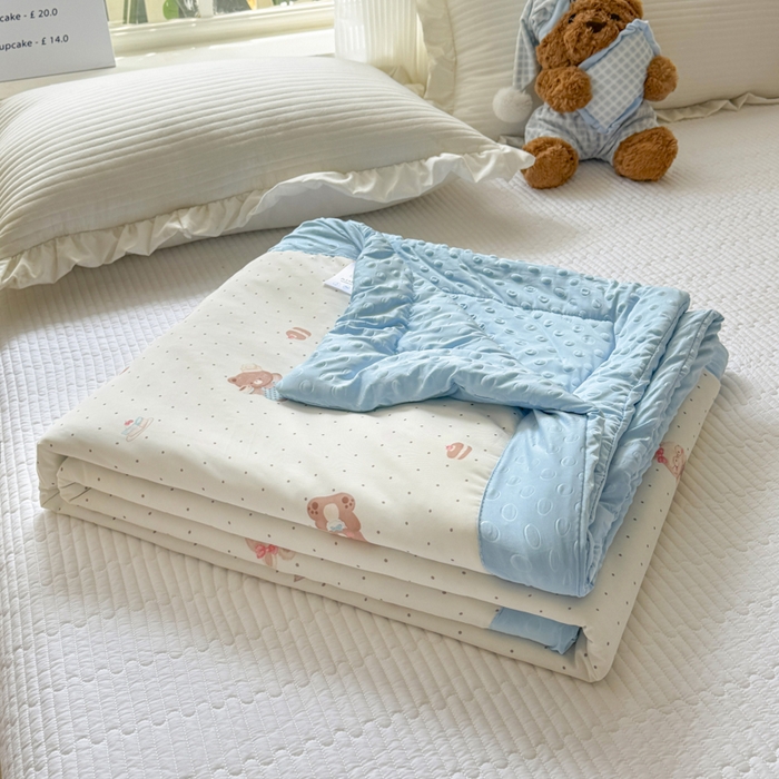 91家纺网 家纺一手货源 找家纺 花满路 2026新款氨凉感丝夏被 小熊仔