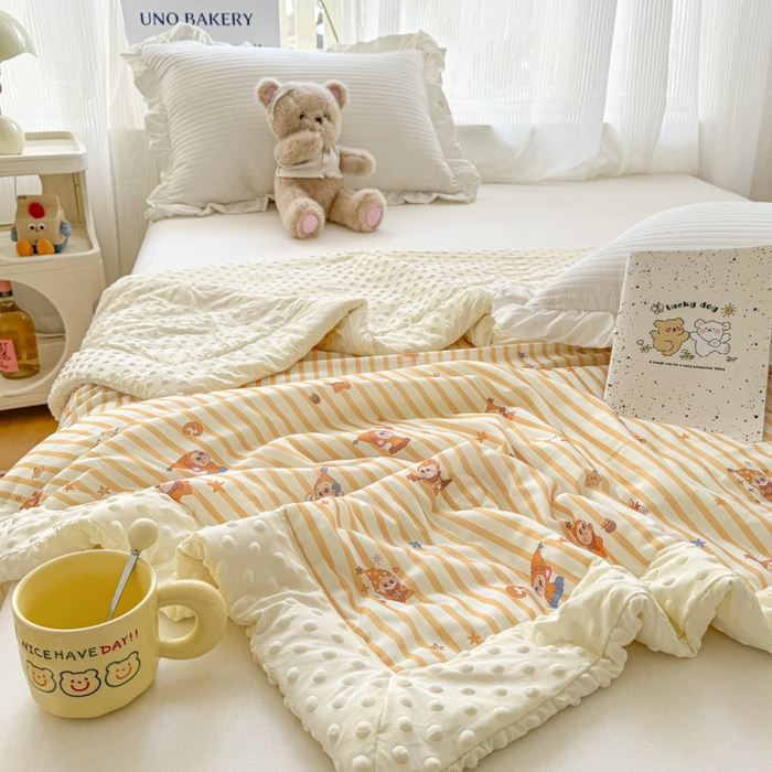 91家纺网 家纺一手货源 找家纺 花满路 2026新款氨凉感丝夏被 星星人