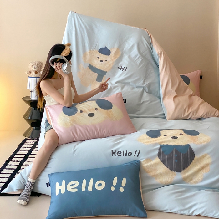 91家纺网 家纺一手货源 找家纺 卡姿家纺 2026春夏全棉60支长绒棉卡通大版印花四件套 音乐萌可