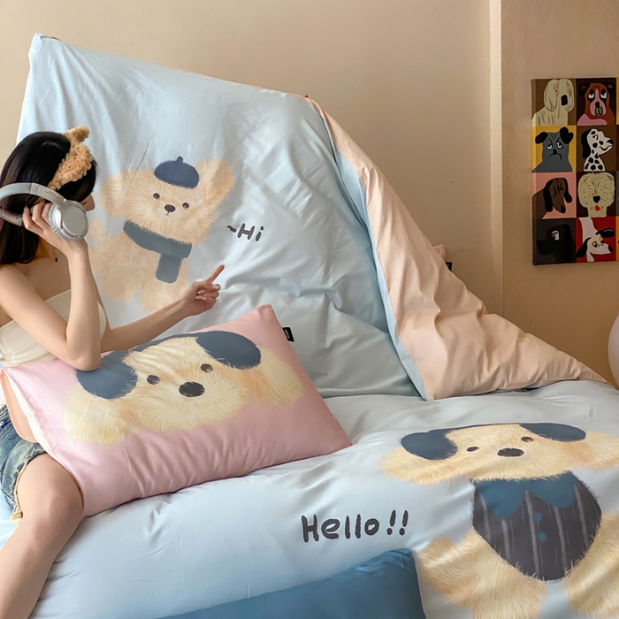 91家纺网 家纺一手货源 找家纺 卡姿家纺 2026春夏全棉60支长绒棉卡通大版印花四件套 音乐萌可