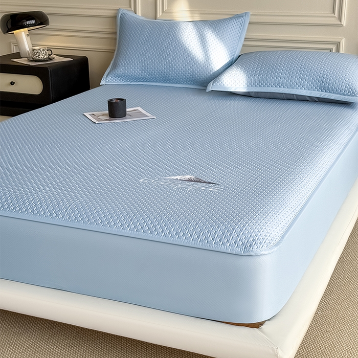 91家纺网 家纺一手货源 找家纺 人人爱家纺 2026新款冰豆豆刺绣软凉席床笠 富士山-天蓝