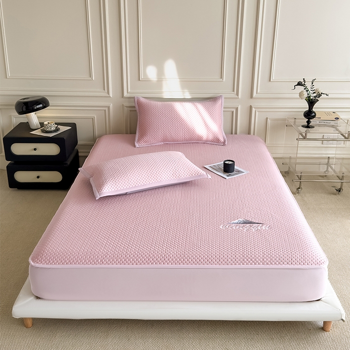 91家纺网 家纺一手货源 找家纺 人人爱家纺 2026新款冰豆豆刺绣软凉席床笠 富士山-粉