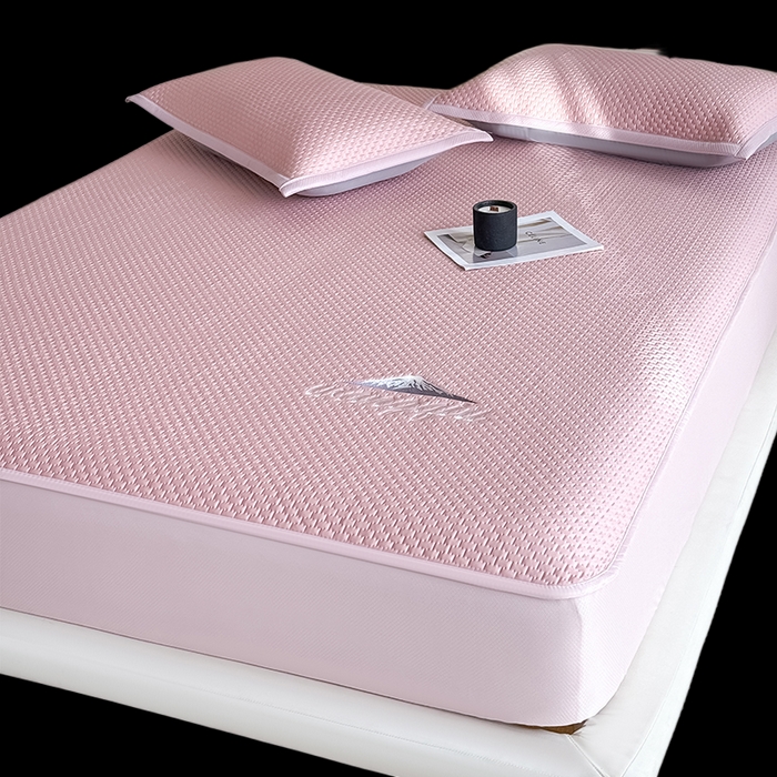 91家纺网 家纺一手货源 找家纺 人人爱家纺 2026新款冰豆豆刺绣软凉席床笠 富士山-粉