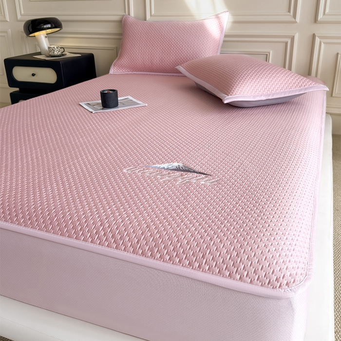 91家纺网 家纺一手货源 找家纺 人人爱家纺 2026新款冰豆豆刺绣软凉席床笠 富士山-粉