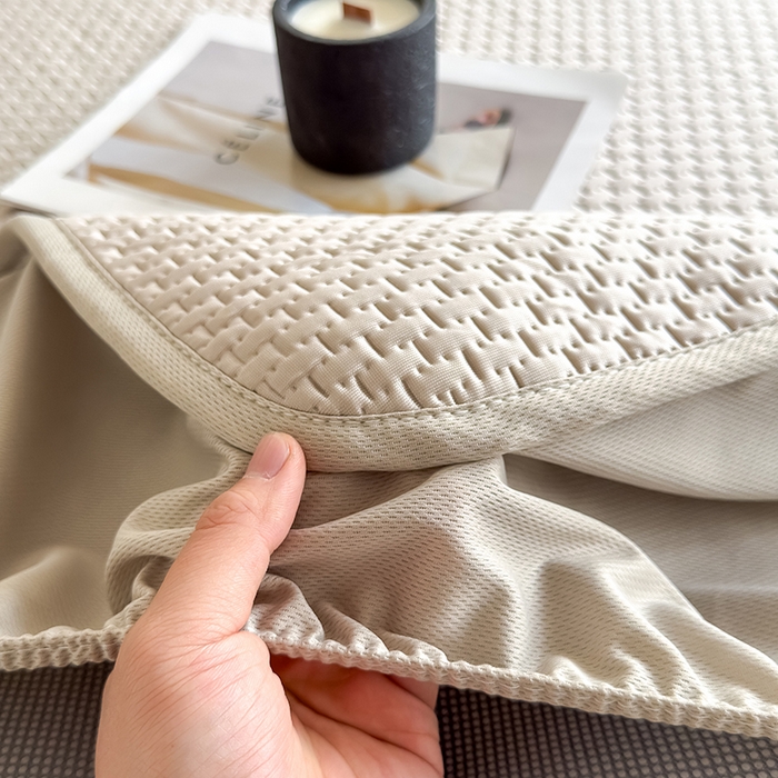 91家纺网 家纺一手货源 找家纺 人人爱家纺 2026新款冰豆豆刺绣软凉席床笠 富士山-咖