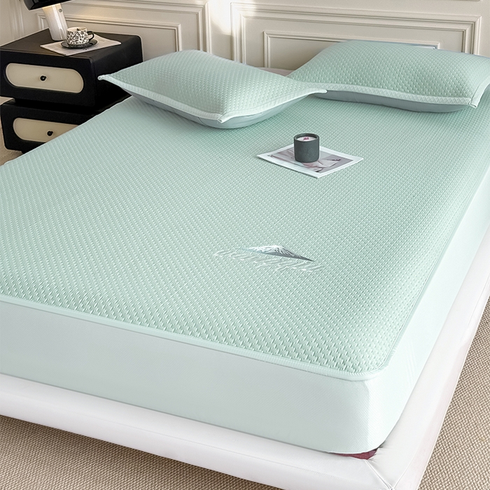 91家纺网 家纺一手货源 找家纺 人人爱家纺 2026新款冰豆豆刺绣软凉席床笠 富士山-抹茶绿