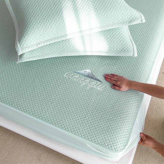 91家纺网 家纺一手货源 找家纺 人人爱家纺 2026新款冰豆豆刺绣软凉席床笠 富士山-抹茶绿