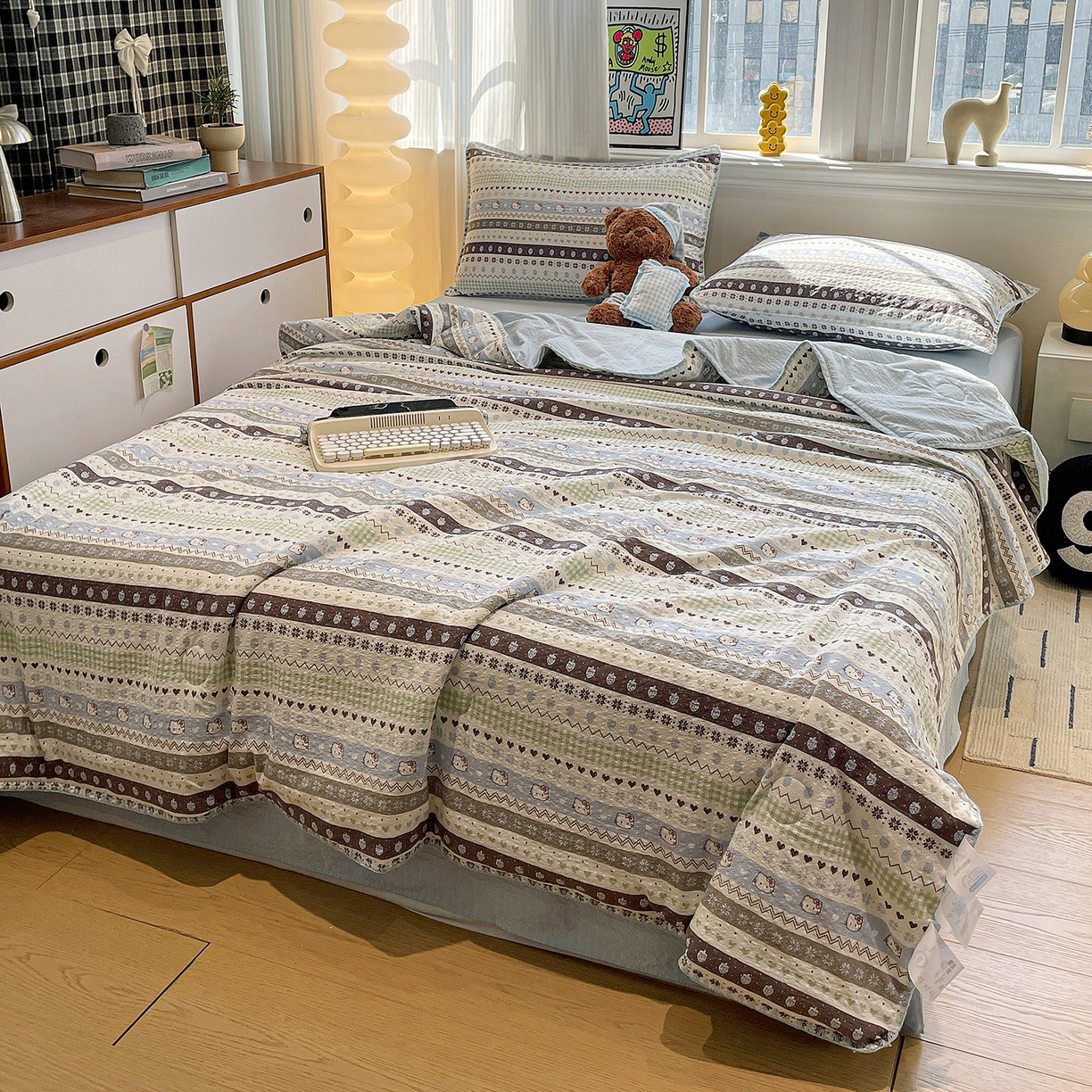 91家纺网 家纺一手货源 找家纺 奈颜 2026新款费尔岛云柔泡芙纱A类贝壳边夏被四件套-提供买家秀 猫咪集-蓝