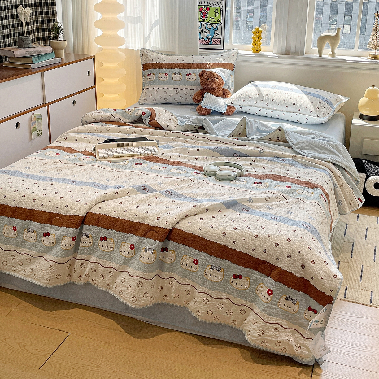 91家纺网 家纺一手货源 找家纺 奈颜 2026新款费尔岛云柔泡芙纱A类贝壳边夏被四件套-提供买家秀 可可小猫