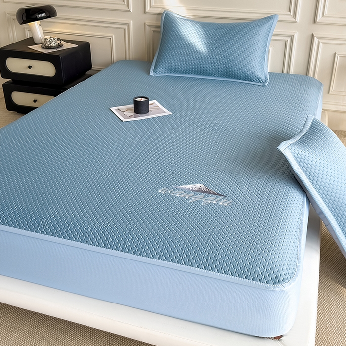 91家纺网 家纺一手货源 找家纺 人人爱家纺 2026新款冰豆豆刺绣软凉席床笠 富士山-水蓝