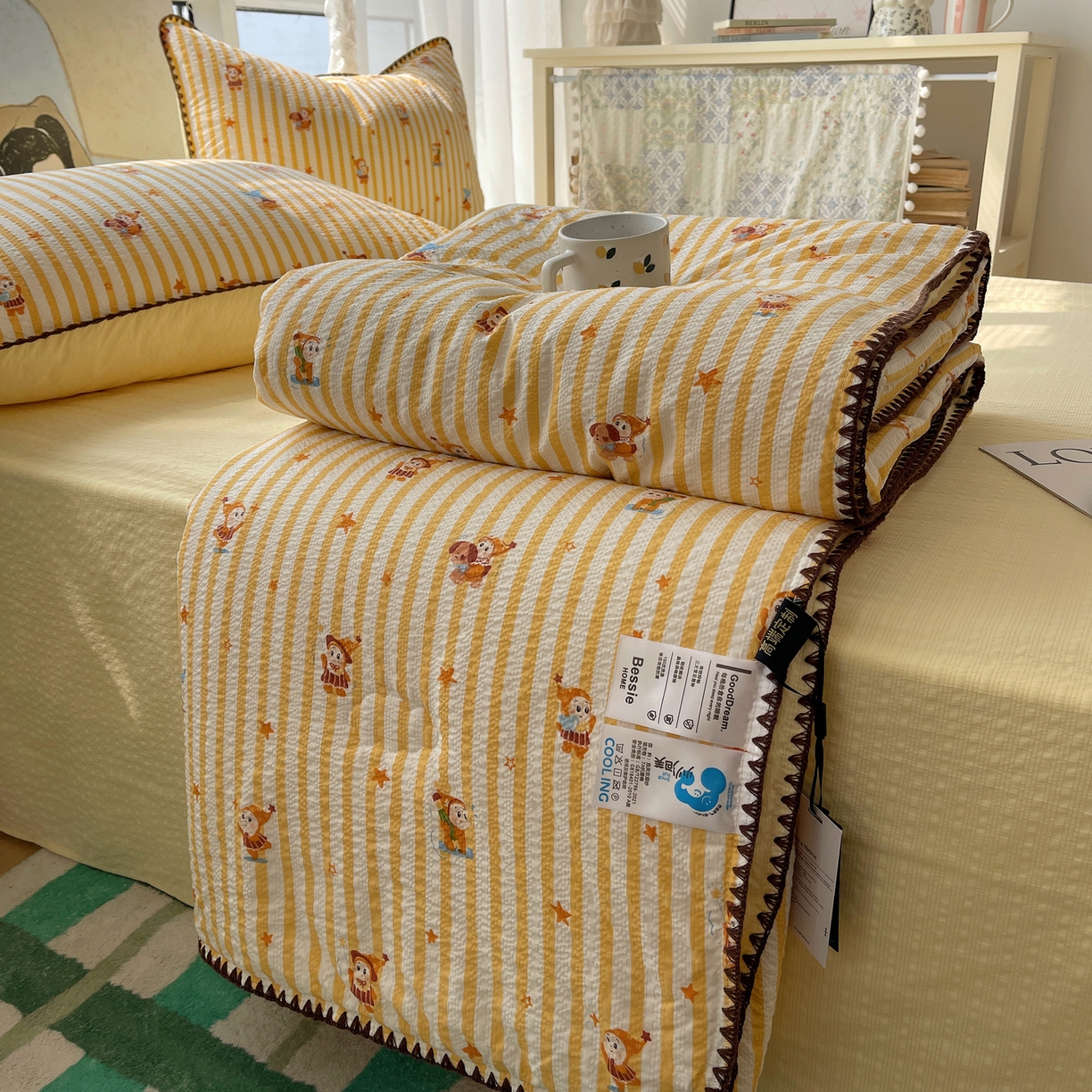 91家纺网 家纺一手货源 找家纺 几禾 2026春夏新款泡芙纱贝壳边夏被夏凉被空调被四件套 欧包-魔法星星