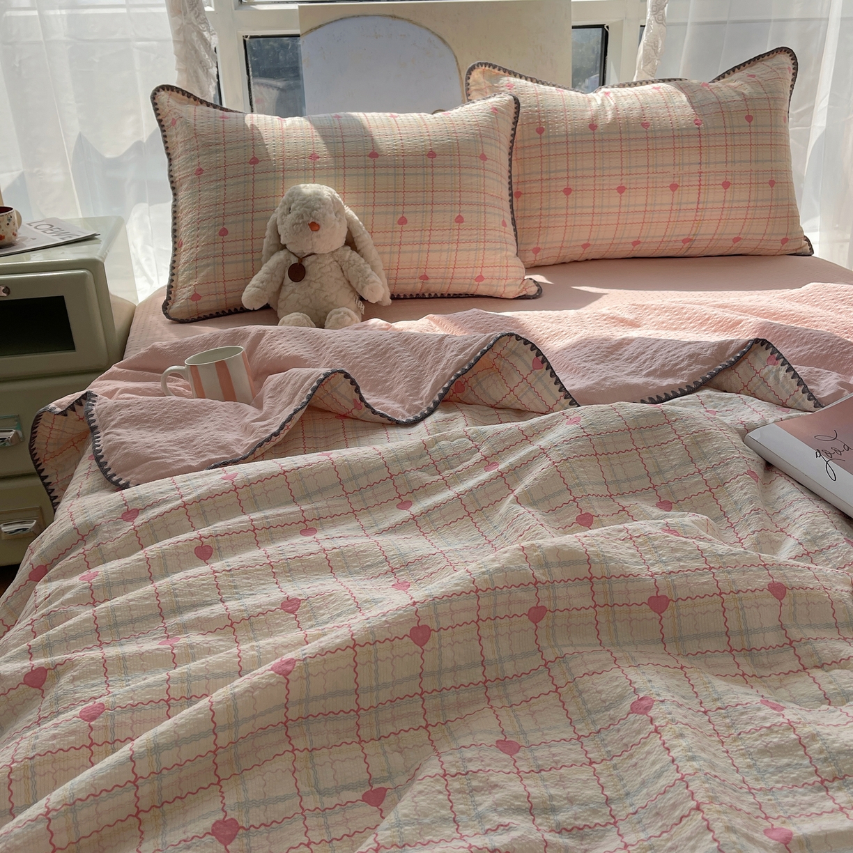 91家纺网 家纺一手货源 找家纺 几禾 2026春夏新款泡芙纱贝壳边夏被夏凉被空调被四件套 欧包-格格心