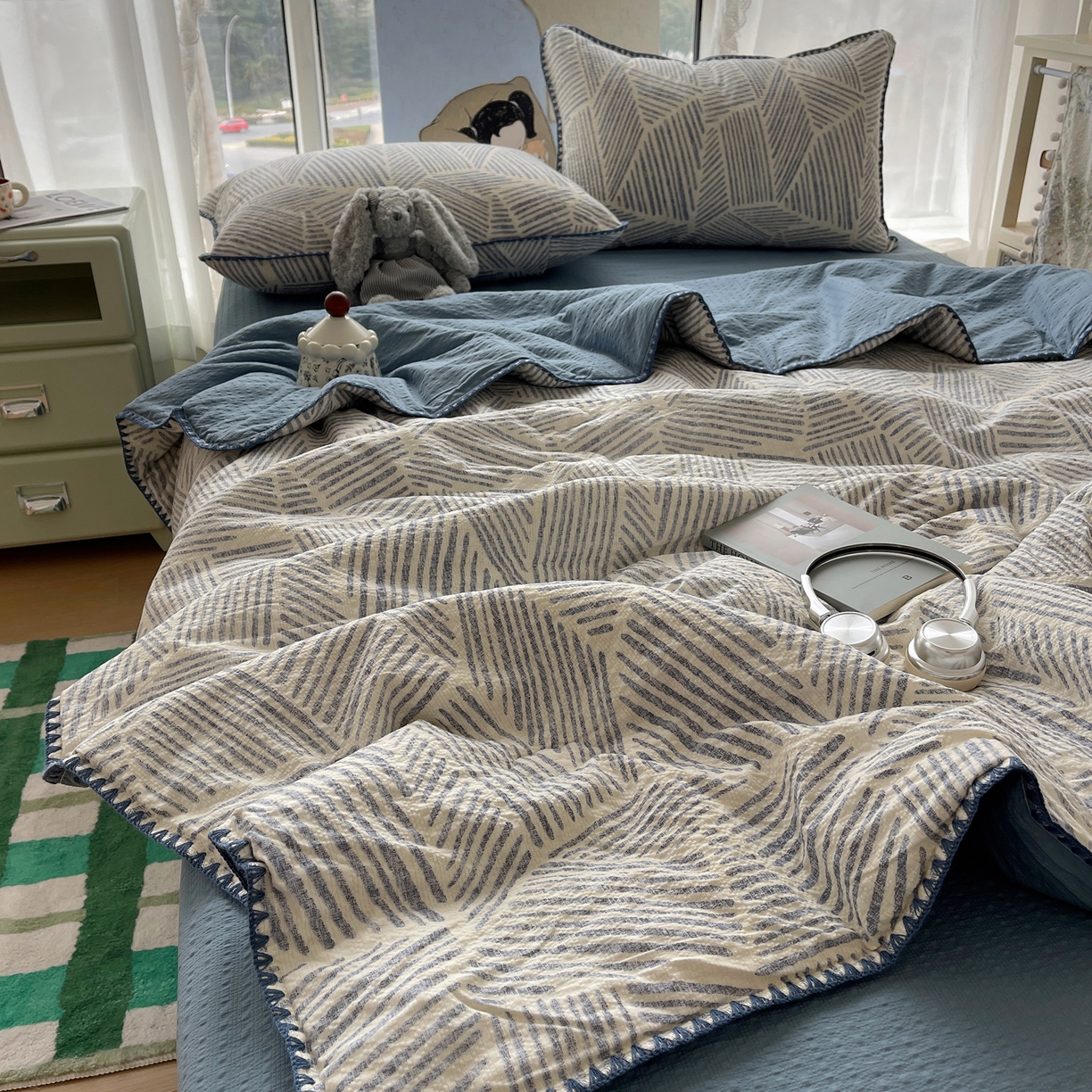 91家纺网 家纺一手货源 找家纺 几禾 2026春夏新款泡芙纱贝壳边夏被夏凉被空调被四件套 欧包-浅川纹