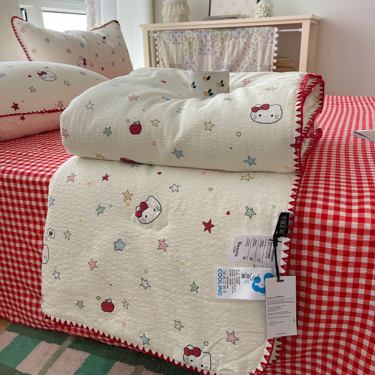 91家纺网 家纺一手货源 找家纺 几禾 2026春夏新款泡芙纱贝壳边夏被夏凉被空调被四件套 欧包-星芒凯蒂