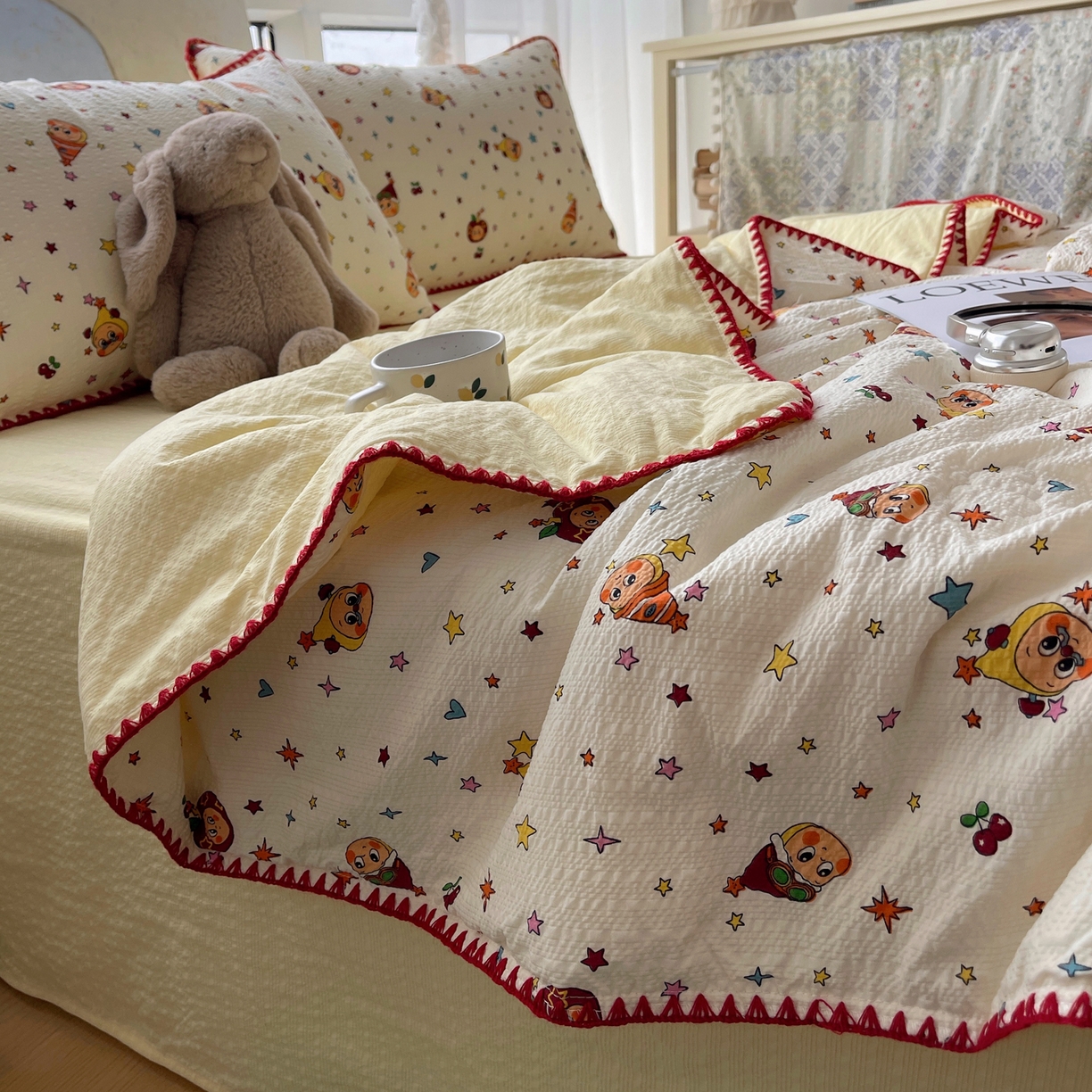 91家纺网 家纺一手货源 找家纺 几禾 2026春夏新款泡芙纱贝壳边夏被夏凉被空调被四件套 欧包-旧街星星