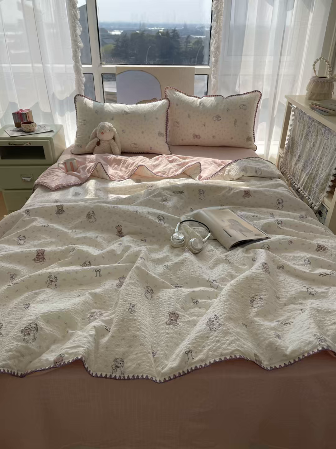 91家纺网 家纺一手货源 找家纺 几禾 2026春夏新款泡芙纱贝壳边夏被夏凉被空调被四件套 欧包-悦悦小兔