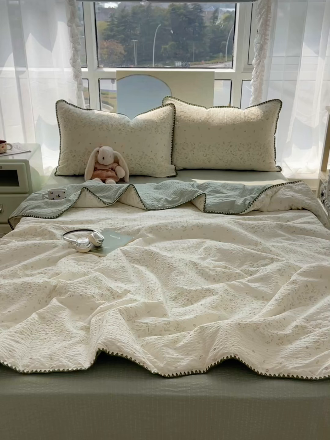 91家纺网 家纺一手货源 找家纺 几禾 2026春夏新款泡芙纱贝壳边夏被夏凉被空调被四件套 欧包-浅夏花信
