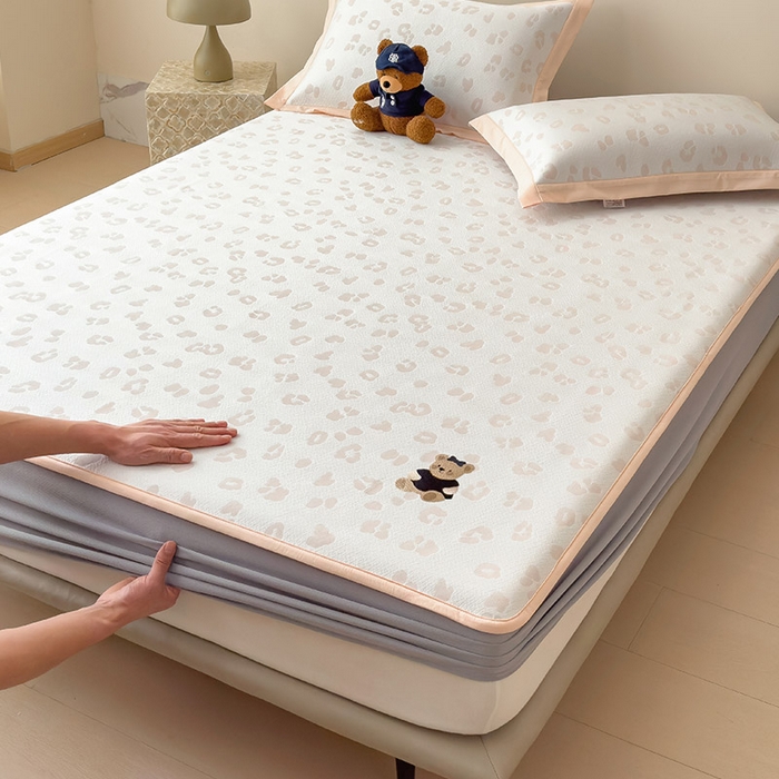 几禾 2026春夏新款豹纹刺绣凉席空调软席凉席席子 小熊豹豹-玉色 床笠款