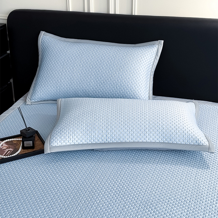 91家纺网 家纺一手货源 找家纺 人人爱家纺 2026新款冰豆豆刺绣软凉席 富士山-天蓝