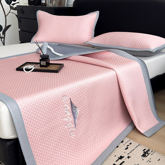 91家纺网 家纺一手货源 找家纺 人人爱家纺 2026新款冰豆豆刺绣软凉席 富士山-粉