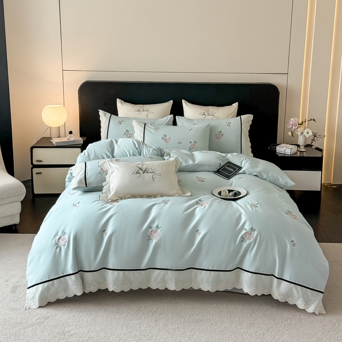 91家纺网 家纺一手货源 找家纺 卡姿家纺 2026春夏全棉小法式气质款刺绣四件套—菲琳 菲琳蓝