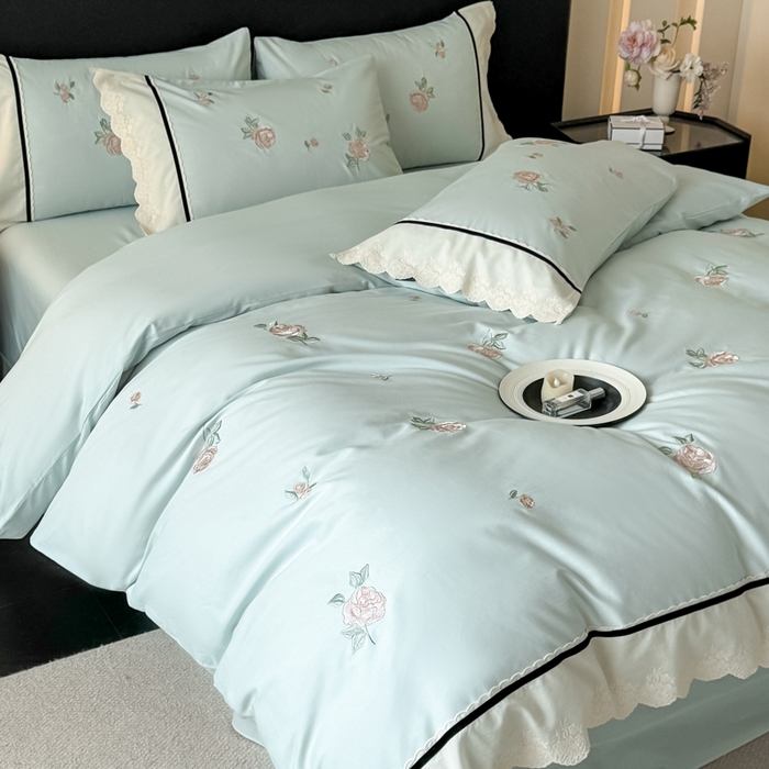 91家纺网 家纺一手货源 找家纺 卡姿家纺 2026春夏全棉小法式气质款刺绣四件套—菲琳 菲琳蓝