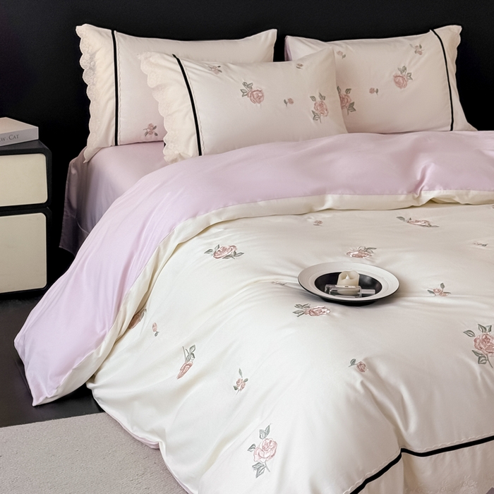 91家纺网 家纺一手货源 找家纺 卡姿家纺 2026春夏全棉小法式气质款刺绣四件套—菲琳 菲琳奶白